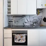 Neu, Renoviert Und Ruhig, 20 Minuten Ins Zentrum