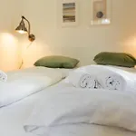 Savoir-Vivre In Unserer Zentralen Balkonwohnung