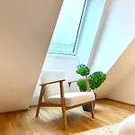 Stylish Apartments - 3 Min To U1 Kagraner Platz