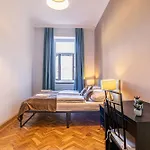 Comfortable 2Br Apt In Vienna, Prime Location
