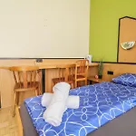 Cozy Rooms - U3 Huetteldorferstrasse