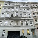 Home Sweet Home - Vienna Central