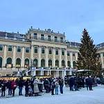 Regal Retreat Intimate Elegance Near Schoenbrunn Palace