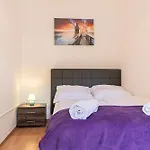 Spacious 2Br Apt Great Location - Near Schoenbrunn