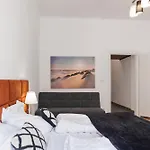 Welcoming Budget 1Br Apt. With Best Location