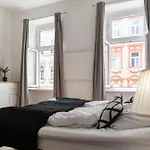 Welcoming Budget 1Br Apt. With Best Location
