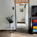 Apartment For 2 In Margareten