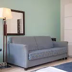 Inviting 2Br Shared Apt - Centrally Located