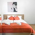 Lovely 2Br Shared Apartment, Enkplatz U3, 15Min To Center