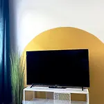 Charming Three Bedrooms Apartment Near Vienna Central Station
