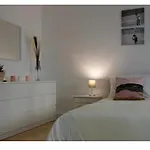 Spacious 2Rooms In The Center