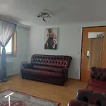 2 Bedrooms, 2 Baths House With A Living Room An Upstairs Reception Rea