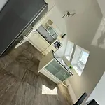 Estera Apartment Top 24
