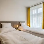 Vienna Grand Apartments City
