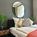 Spacious Living I Luxury Design