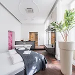 Luxury Suite In Best Location