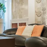 Luxury Suite In Best Location