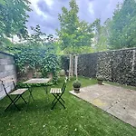 Moebliertes Apartment Mit Terrasse