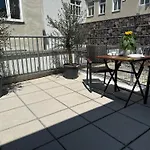 Klein Aber Fein Mit Terrasse