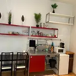 City Apartment Near Рrater And Center
