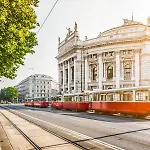 City Apartment Near Рrater And Center