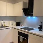 Central Vienna Comfort Cozy One-Bedroom With City Views