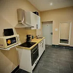 4-Br Apt, Ideal For Groups, 6-Min To Stadthalle