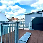 Jimmy\'S Apartments Dandelion