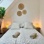 Modern Rooftop Apartment With Balcony