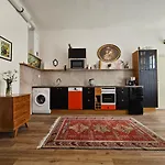 Vienna Palm Apartments