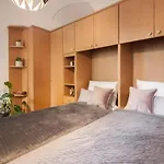 Suesses Apartment Naehe Volkstheater