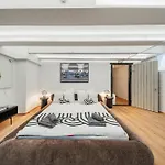 Design Loft Im Souterrain In Top Lage