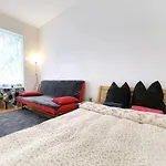 Perfectly Located Cozy Apartment
