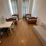 Wohnung Fuer 4 Personen In 1180 Wien