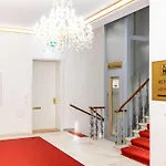 Alon Homes Vienna - Premium City Center Apartments