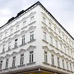Alon Homes Vienna - Premium City Center Apartments