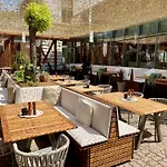 Vive Hotel