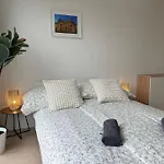 85 M2 Modern Apartment With Free Parking