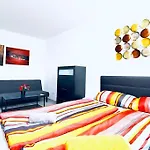 Central 4Br Apt With Terrace, 10Min Walk To Augarten