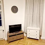 Vega Apartments - Schoenbrunn 2