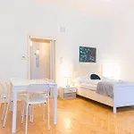 Deluxe 3Br Apt. Wiener Stadthalle - Suitable For Longstays
