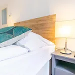 Convenient 3-Br Shared Apt, 15 Min To Landstrasse Hub