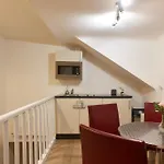 Schoenbrunn Palace Loft Apartment With Free Parking 24H Check-In