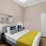 Chic Vienna Apartment