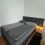 Moderne Charmante Zentral Gelegene Wohnung-3 Minuten Von Stadthalle Entfernt
