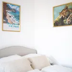 Design Apartments With Balcony & Free Parking