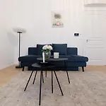 Stylish 1-Bedroom 2-Bath By Canal Minutes From Historic Centre