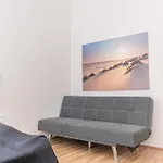 Beautiful 1Br Apt With A Great Location