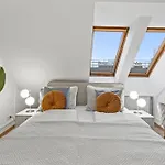 Art Apartment Ej