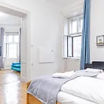 Family-Friendly 2Br Apt.-Perfect For Longstays